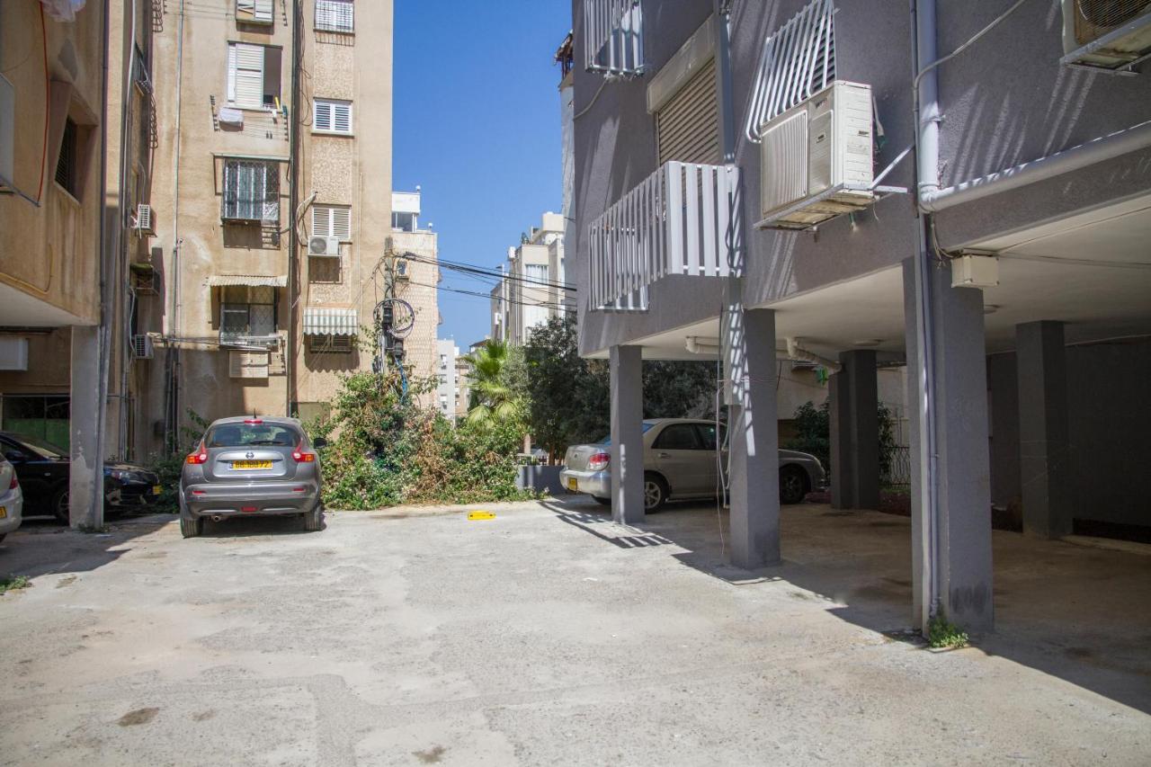 Apartments4You Maya Бат-Ям Экстерьер фото