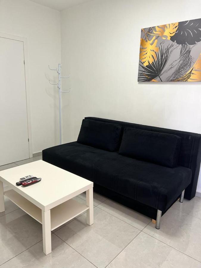 Apartments4You Maya Бат-Ям Экстерьер фото